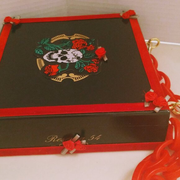 Suenos de Saundra Upcycled Collection, Black , AGANORSA Cigar Box, Purse - Picture 10 of 14